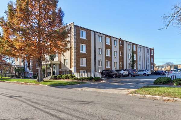 Capital Manor Apartments property